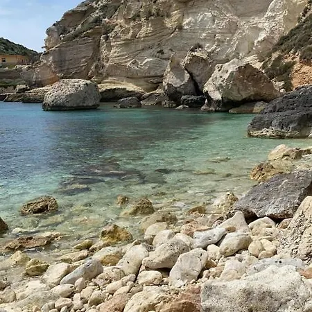 Sardinia * 卡利亚里